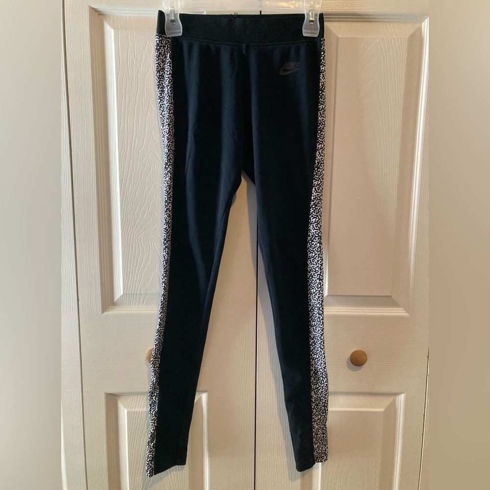 Women’s Nike Leggings Size Small